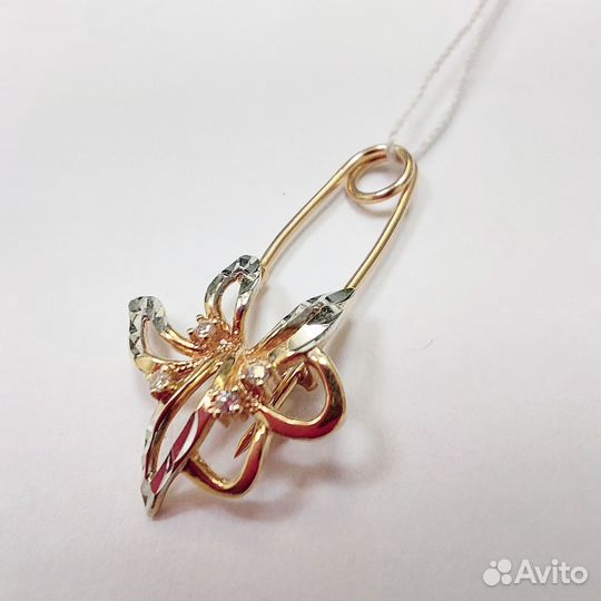 Брошь с синтетическим камнем Золото