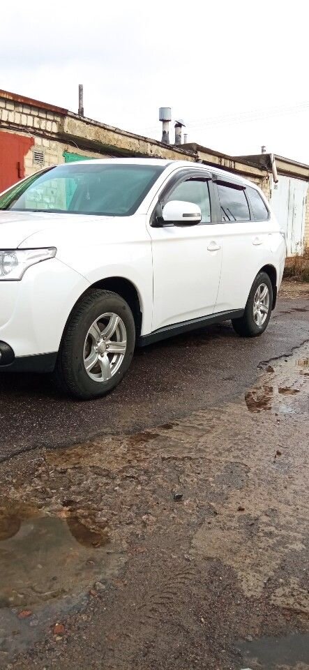 Mitsubishi Outlander: фото владельца