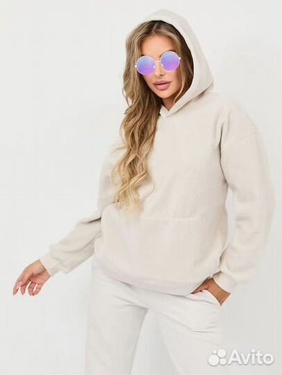 Спортивный костюм женский