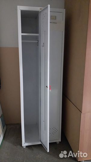 Шкаф
