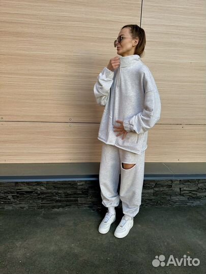 Спортивный костюм новый