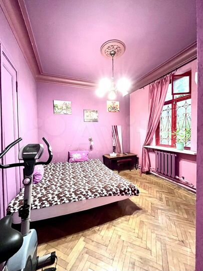 3-к. квартира, 90 м², 1/2 эт.