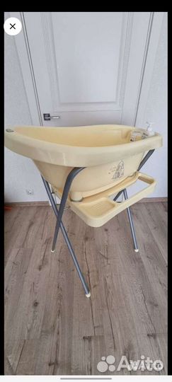 Детская ванночка с подставкой