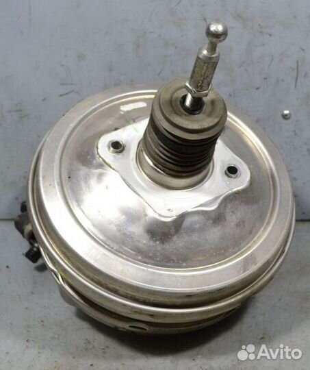 Усилитель тормозов вакуумный Audi / VW A8 III