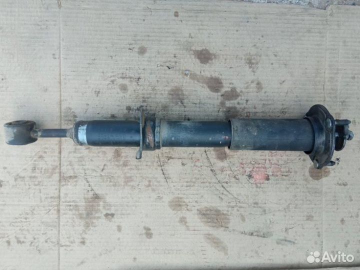 Амортизатор/стойка передняя (разное) Toyota Land C