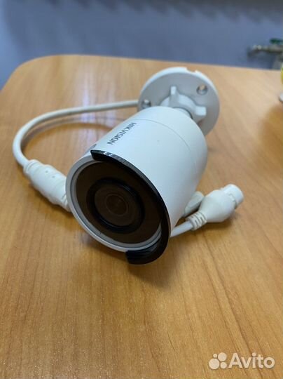 Камера видеонаблюдения Hikvision DS-2CD2083G0-I