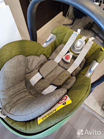 Автокресло автолюлька cybex aton + база в подарок