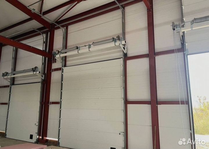 Гаражные секционные ворота с установкой