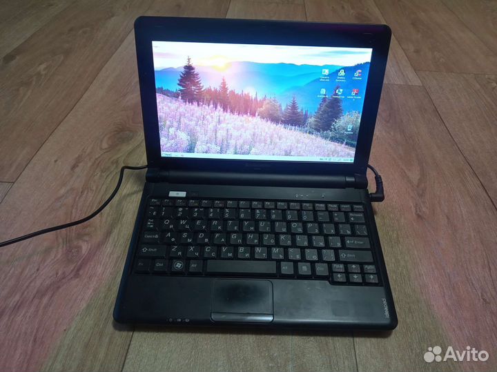 Компактный ноутбук Lenovo