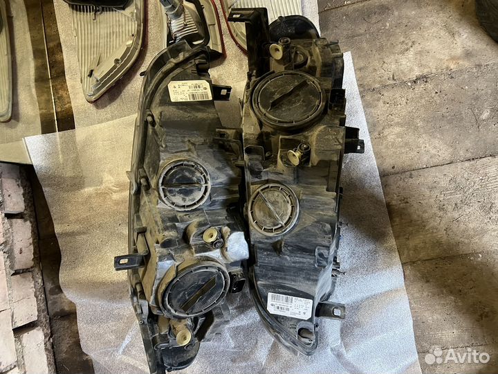 Фары bmw x6 e71 2008 год