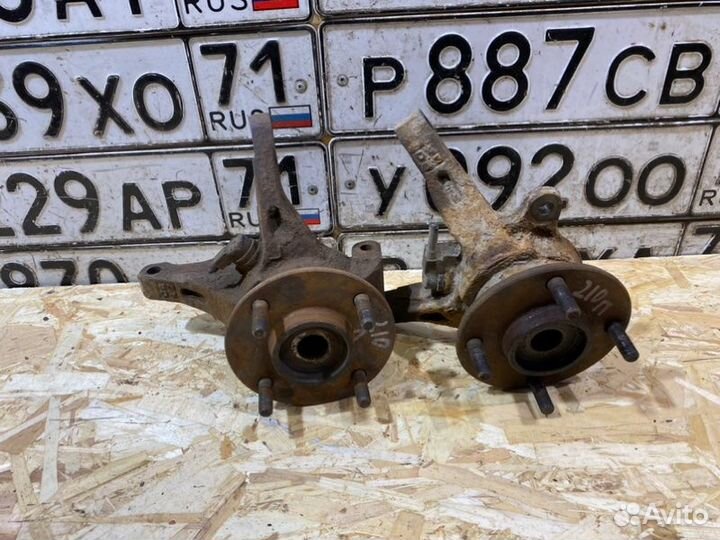 Кулак поворотный (ступица) Mitsubishi Lancer 4G18