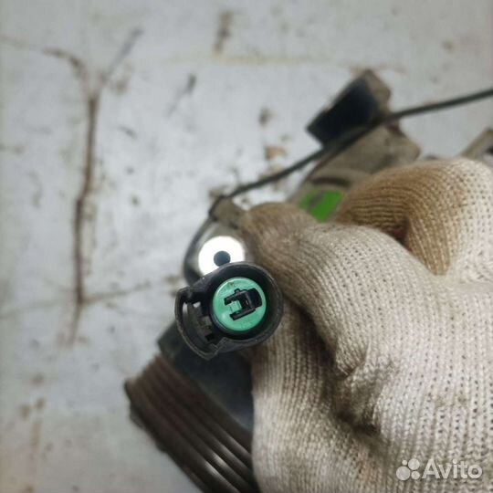 Компрессор кондиционера Mitsubishi Pajero IO