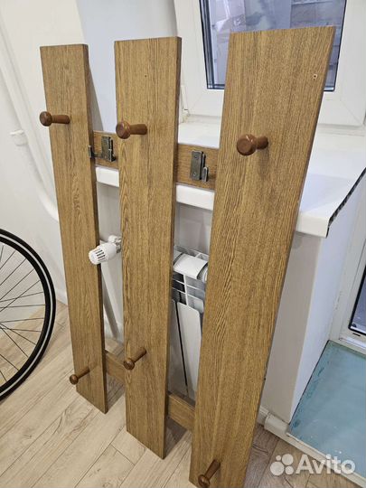 Вешалка на стену