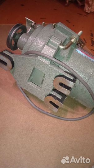 Электродвигатель 220в для производственной машинки