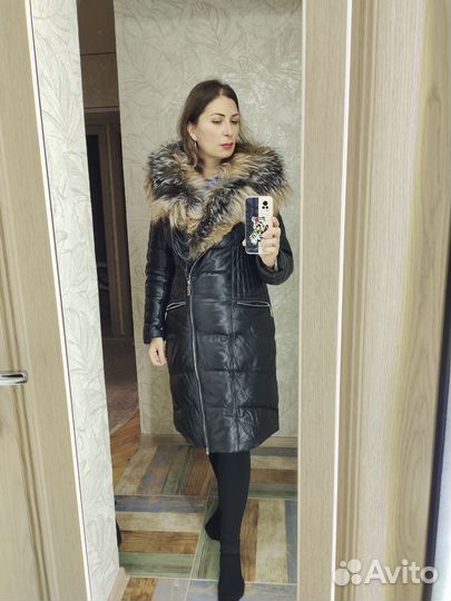 Пуховик женский 46 48 размер с натуральным мехом