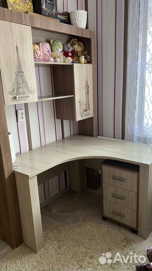 Школьный шкаф