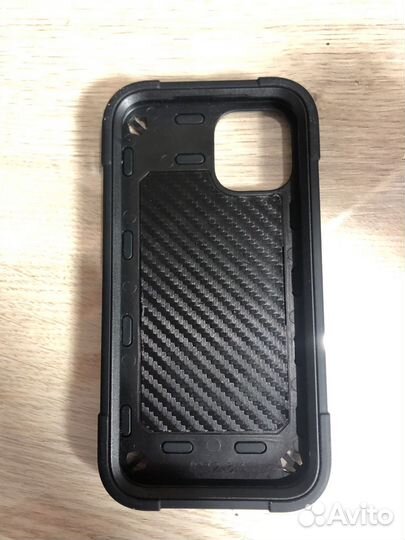 Чехол на iPhone 12