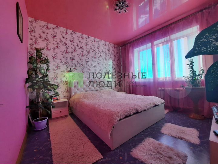 2-к. квартира, 61 м², 4/9 эт.