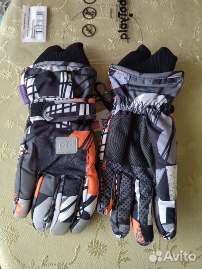 Перчатки зимние новые Плей Тудей 11 лет