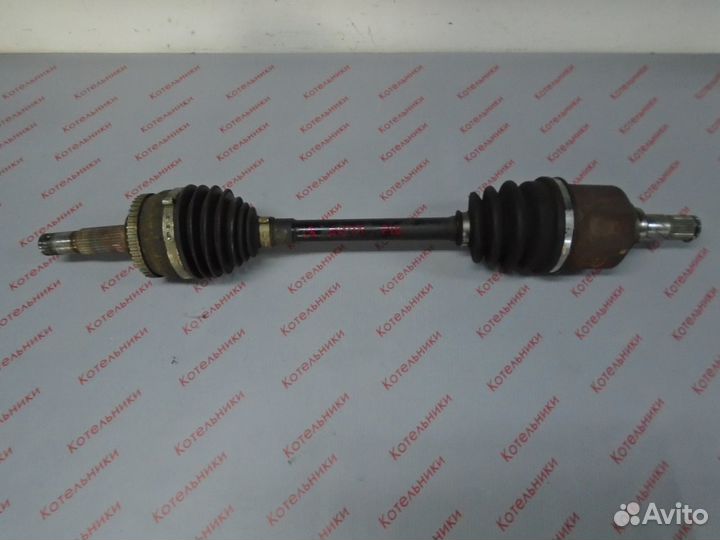 Nissan 39101-AU315 Вал приводной левый