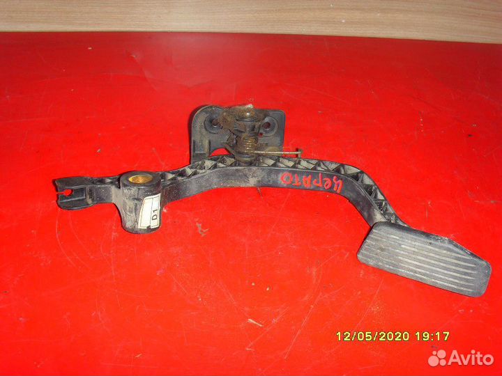 Педаль газа 327002F100 Kia Cerato (LD) 2004-2008