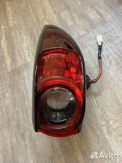 Фонарь задний правый в крыло на mazda CX5 KF