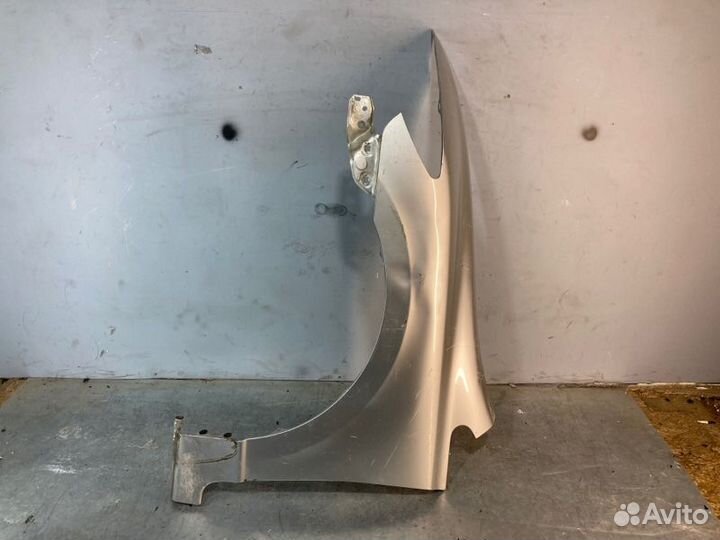 Крыло переднее левое Honda Civic 4D 2005-2011