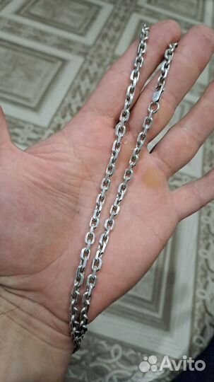 Серебряная якорная цепь