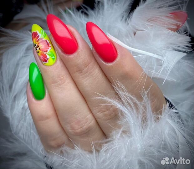 Маникюр педикюр