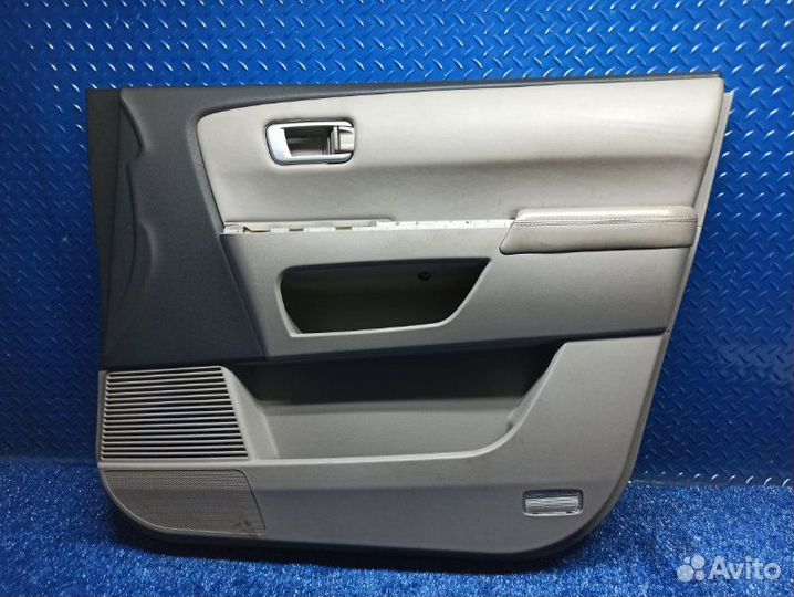 Дверная карта обшивка передняя правая Honda Pilot