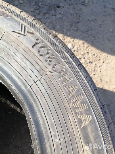 Yokohama BluEarth RV-03 205/60 R16