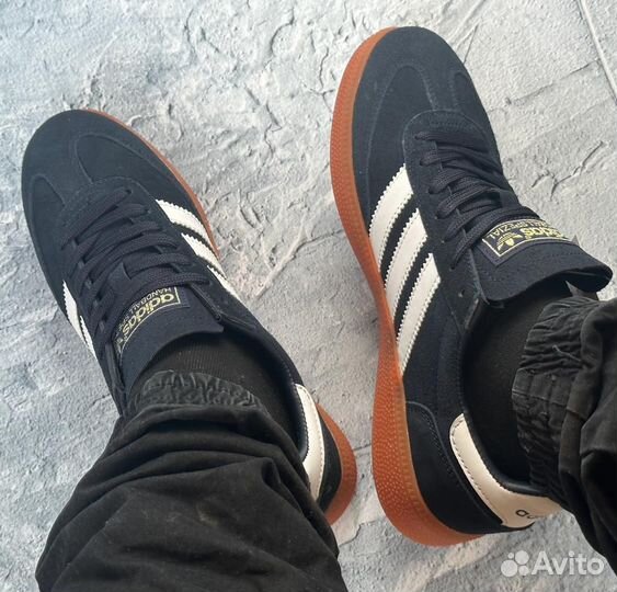 Кроссовки adidas spezial