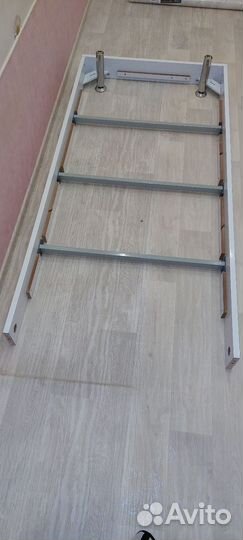 Детская кровать и шкаф