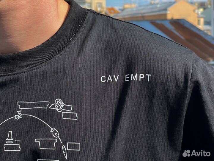 Футболка Cav Empt