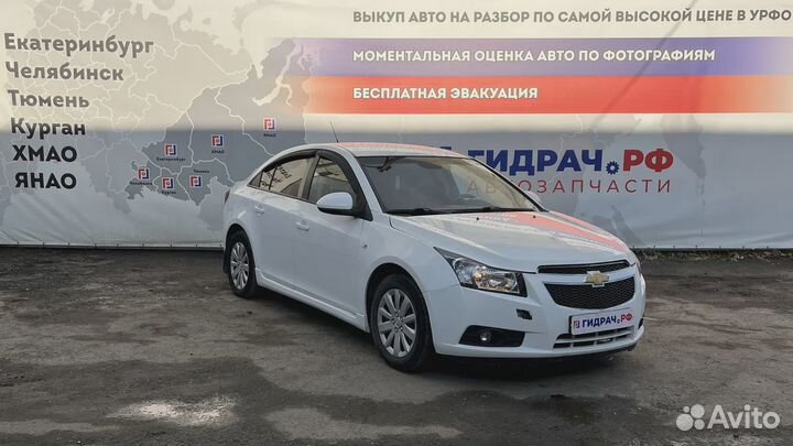 Зеркало правое электрическое Chevrolet Cruze 19258658