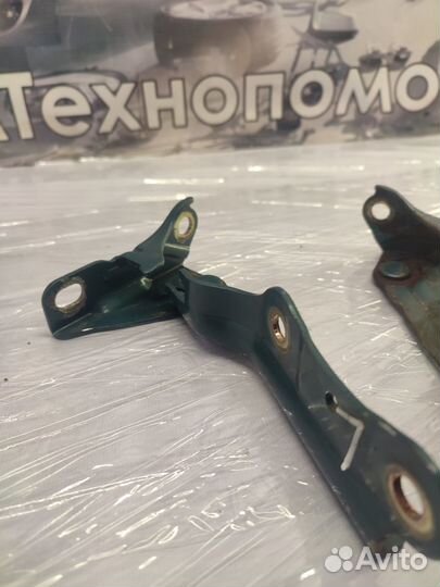 Петли капота Hyundai Elantra