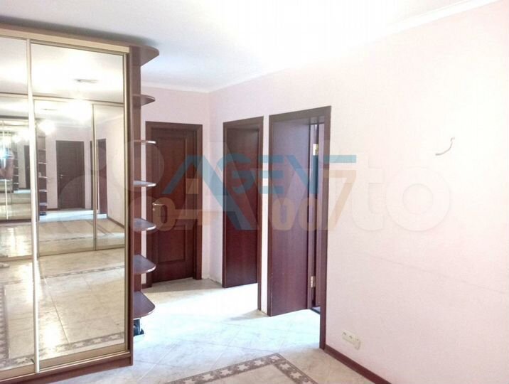 2-к. квартира, 76 м², 3/17 эт.