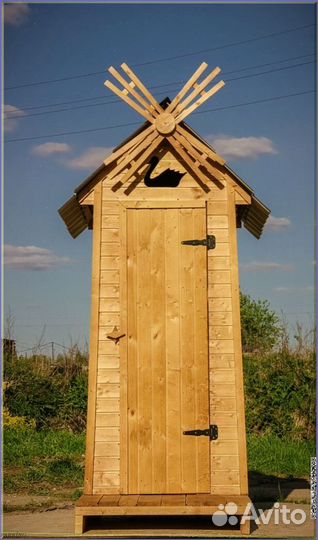 Дачный туалет деревянный IBA