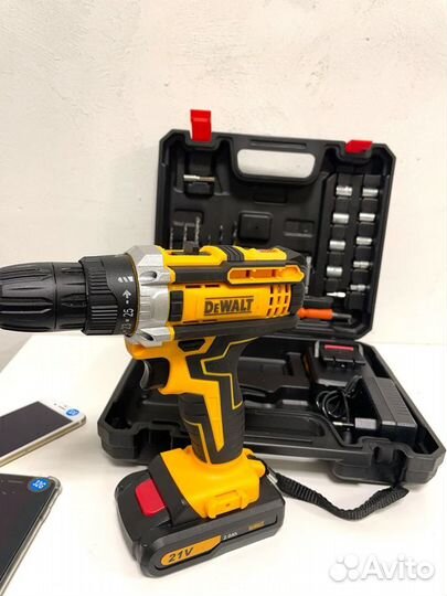 Дрель шуруповерт dewalt