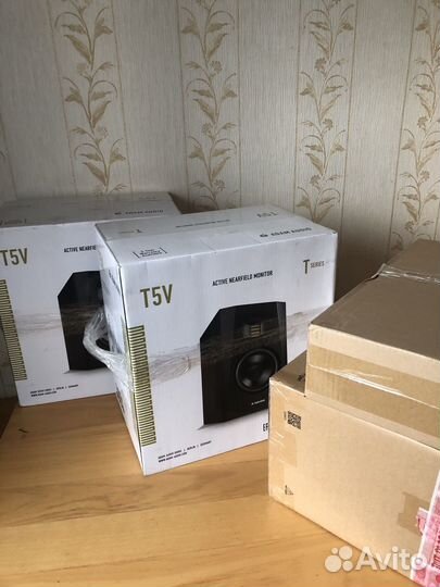 Студийные мониторы Adam Audio T5V