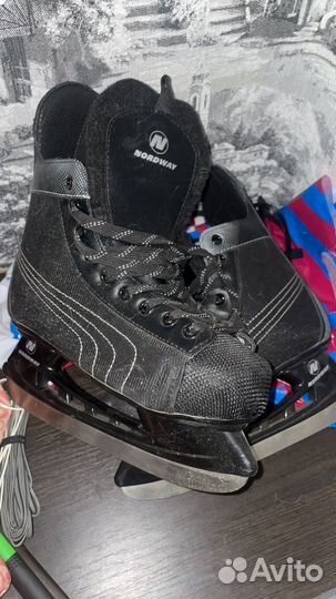 Коньки хоккейные