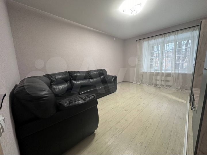 2-к. квартира, 58 м², 2/5 эт.