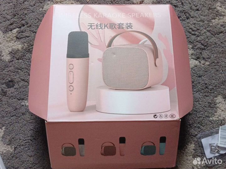 Микрофон с колонкой для караоке