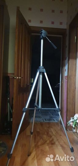 Штатив для фотоаппарата