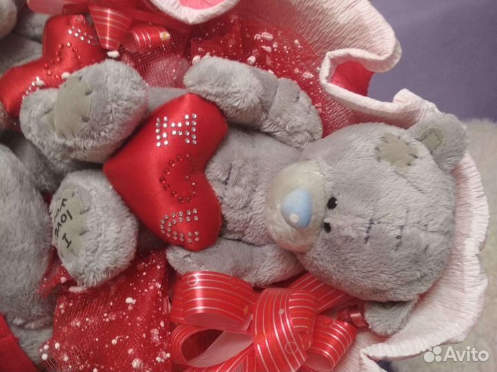 Букет из мишек Тедди и Мишка с букетом