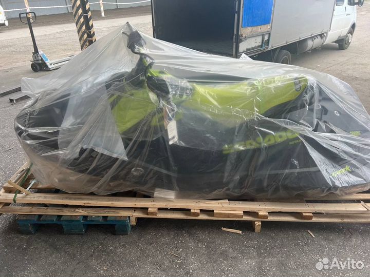 BRP Sea-Doo Spark 2up 90 trixx в наличии новый