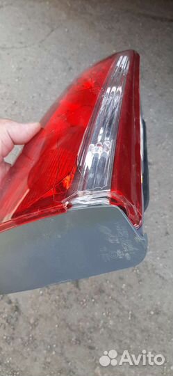 Фонарь левый kia rio.924044x600