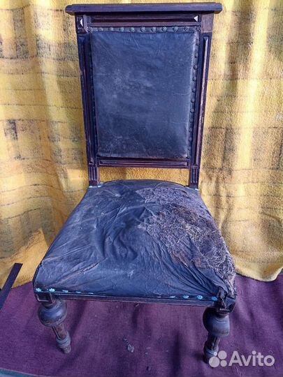 Антикварный стул