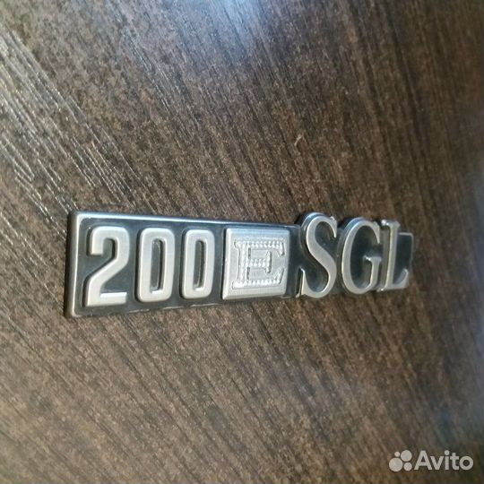 Шильдик задний Nissan Gloria 430 L20E 1981