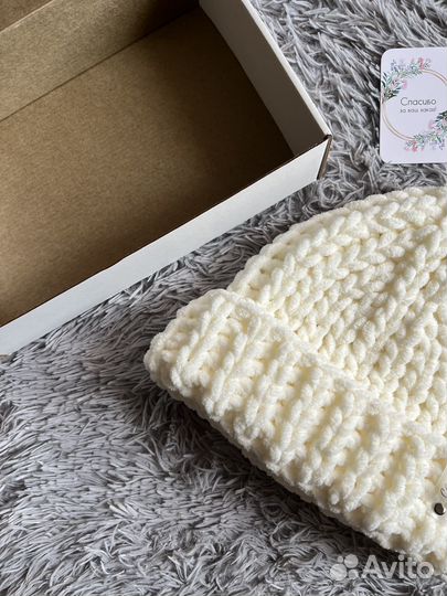 Шапка женская вязаная